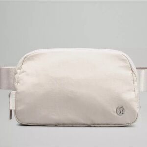 Lululemon Everywhere Belt Bag in White Opal